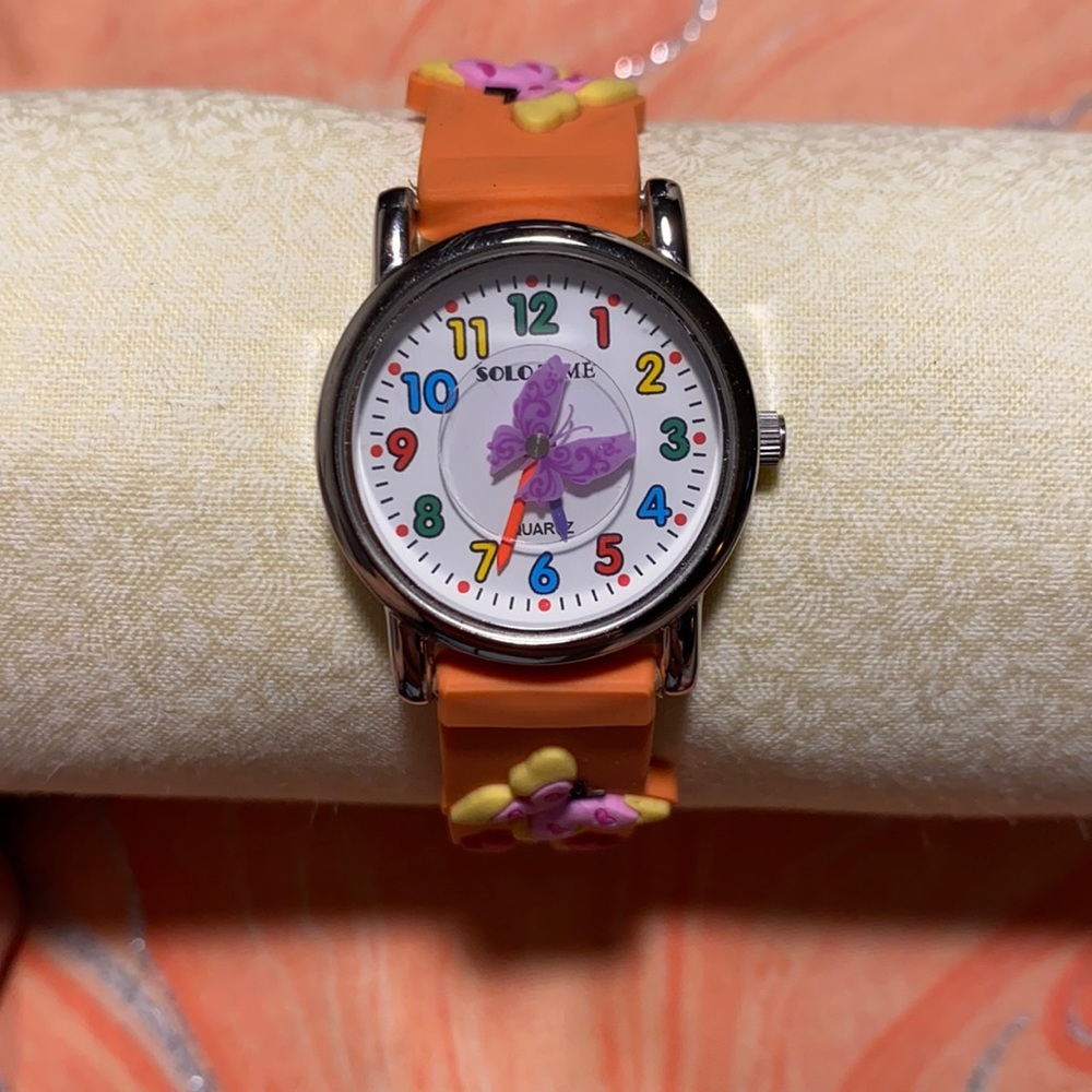 *NBW* Silicone band watch